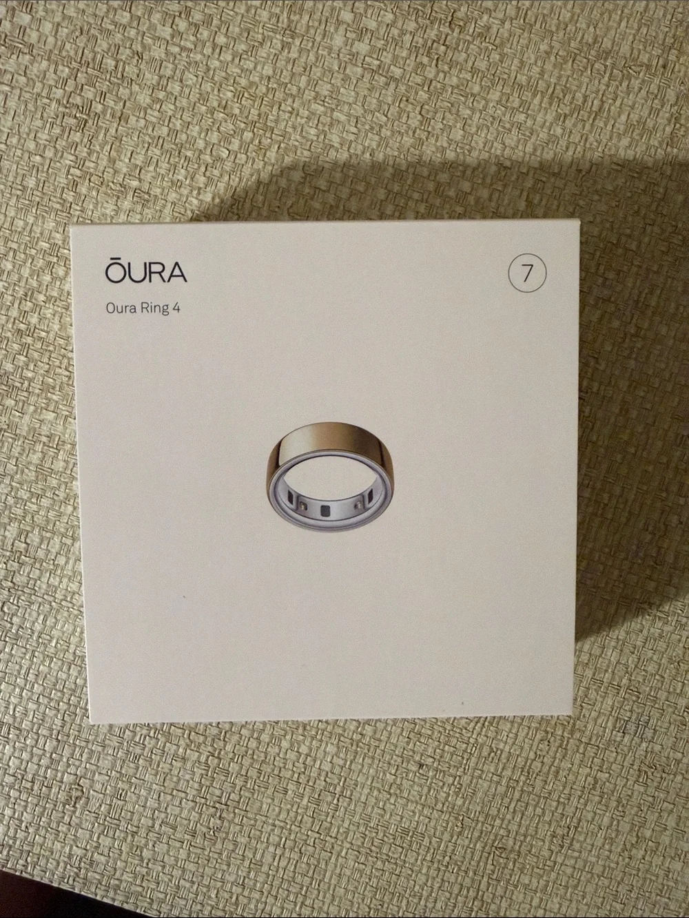 Oura Ring 4 - Gold. Brand new still in box